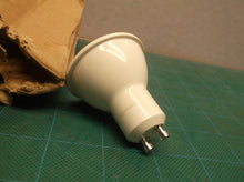 6 Amazon Basics 3pm5 LED Light Bulb,