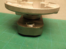 DECK BLADE SPINDLE W/O BOLTS FITS JOHN DEERE GY20050 GY20785 L100 L110 L120 L130