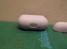 light purple air pod 3 case