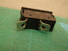 rocker switch for a HANDY HEATER heatpo-mc1 1200-Watt Electric Oscillating Ceram