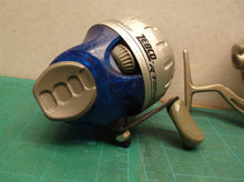 A lot of two fishing reels Zebco Micro SP Authentic casting Fishing reel, ZEBCO