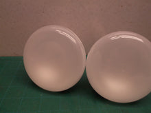 2 Sylvania LED9BR30/DIM/827/10YV LED Bulbs