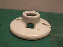 Sun-Lite Ceramic Base for Lightbulb with Socket
