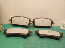 Duralast Gold Ceramic Disc Brake Pad Set DG1898
