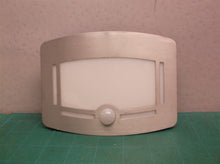 Bell and Howell light dusk to dawn battery powered light no batteries