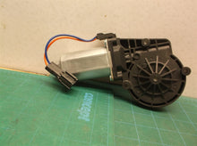 Power Window Motor B03002
