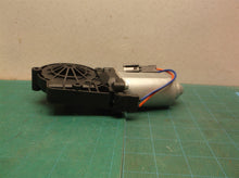 Power Window Motor B03002