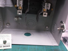 Eaton DG222NRB 120/240 VAC 60 Amp 7.5 to 15 Hp 2-Pole 3-Wire Single Throw Switch