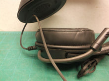 razer gaming headset wired missing one ear pad