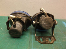2 12v 55w blue fog lights missing one bracket