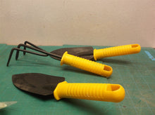lot of 3 garden tools