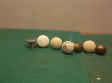 Lot of vintage knobs
