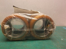 2 HYSTER 4131547 ROLLERS no bearings