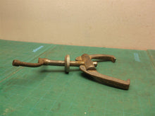Vintage 2 Jaw Gear Puller