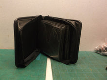 Case It CD Holder - Holds 30 Discs - Nylon Zip Case