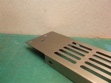 DG22-1065.1 Bottom Grill