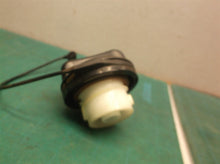 2004-2012 Nissan Altima Sedan Fuel Filler Gas Tank Lid Cap 17251-ET00B