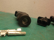 (2) E486079 PV Connector 740-00662 Female 250VAC 20A