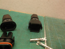 2 pin piece connector by qcells Solar