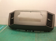 2005 2006 Jeep Grand Cherokee Slate Gray Navigation Radio Bezel 5JN301DHAM