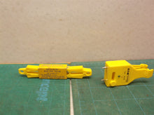Set of 2 fuse pullers
