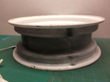 13" 5 lug trailer rim 1250 lbs max