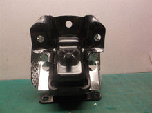 15854941 Motor Mount Driver or Passenger Side New for Chevy Suburban