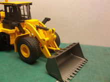 Huina 1552 RC Wheel Loader 1/16 untested No Remote, No Battery, Broken stack