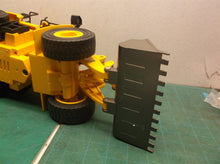 Huina 1552 RC Wheel Loader 1/16 untested No Remote, No Battery, Broken stack