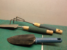 Lot of 3 small gardening tools