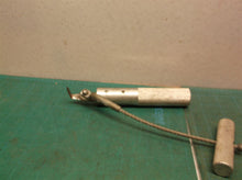 Windshield Removal Tool