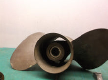 Quick Silver 17" Pitch Bronze 2 Plade Prop With Thrust Washer 48. 29658 A2-17 rt