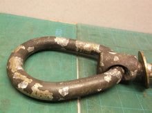 REAR AIRLIFT BUMBER SHACKLE 12447089
