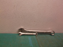 2 benchtop wrenches 8m 11/16
