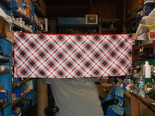 Tupperware plaid table runner 16" wide 90"