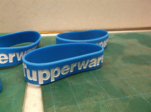 5 Tupperware bracelets blue