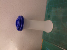 Tupperware Salt or Pepper Shaker 718-24 with Purple Lid