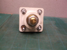 LEVITON Single Pole Receptacle White