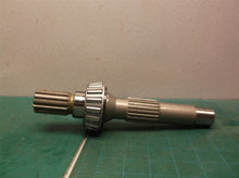 1972850 SHAFT & 3P1210 BEARING - CONE off 3500666 PUMP GP-PISTON