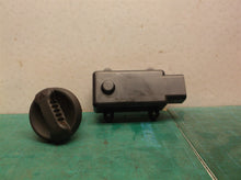 NA354543 ACTUATOR & NA015685 Switch Cover Off DeWalt DWPW3000 Pressure Washer