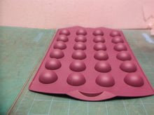 Tupperware Silicone mini dome mold Purple