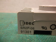 Idec SR2P-06 Relay Socket
