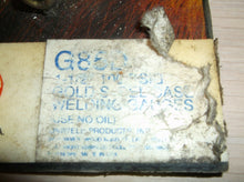 G85D Uniweld 1.5" 100 PSIG Gold Steel Case Welding Gauge 1/8" NPT Bottom Mount
