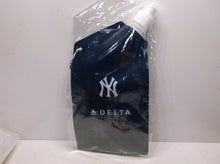 New York Yankees 2017 Delta Airlines Water Pouch