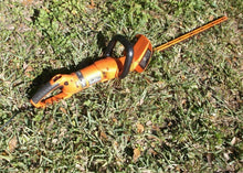 Black & Decker HH2455 24" Hedge Hog Hedge Trimmer With Rotating Handle