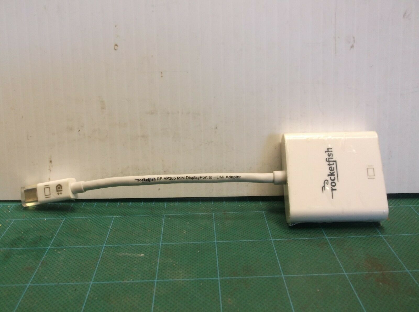 Rocketfish RF-AP305 Mini DisplayPort to HDMI Adapter DG2