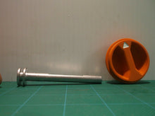 Knob And Shaft Off A Ridgid R8691 18V Cordless Flashlight/Lantern