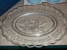 Avon Bicentennial 1776-1976 Collector Plate With 2 Soaps