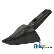 H148121 Shoes Corn Head Snout Fits John Deere: 606, 608, 612