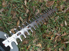 BEHTS300 Black & Decker 20" Sawblade Electric Hedge Trimmer